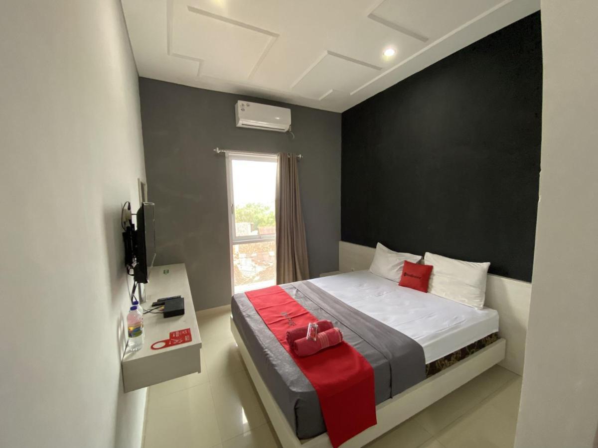 Reddoorz Near Rsud Margono Purwokerto 3 Hotel Exterior foto