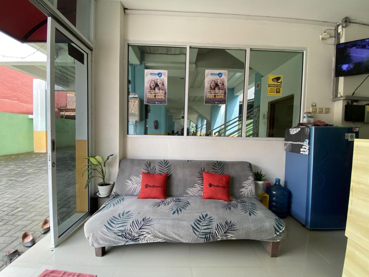 Reddoorz Near Rsud Margono Purwokerto 3 Hotel Exterior foto