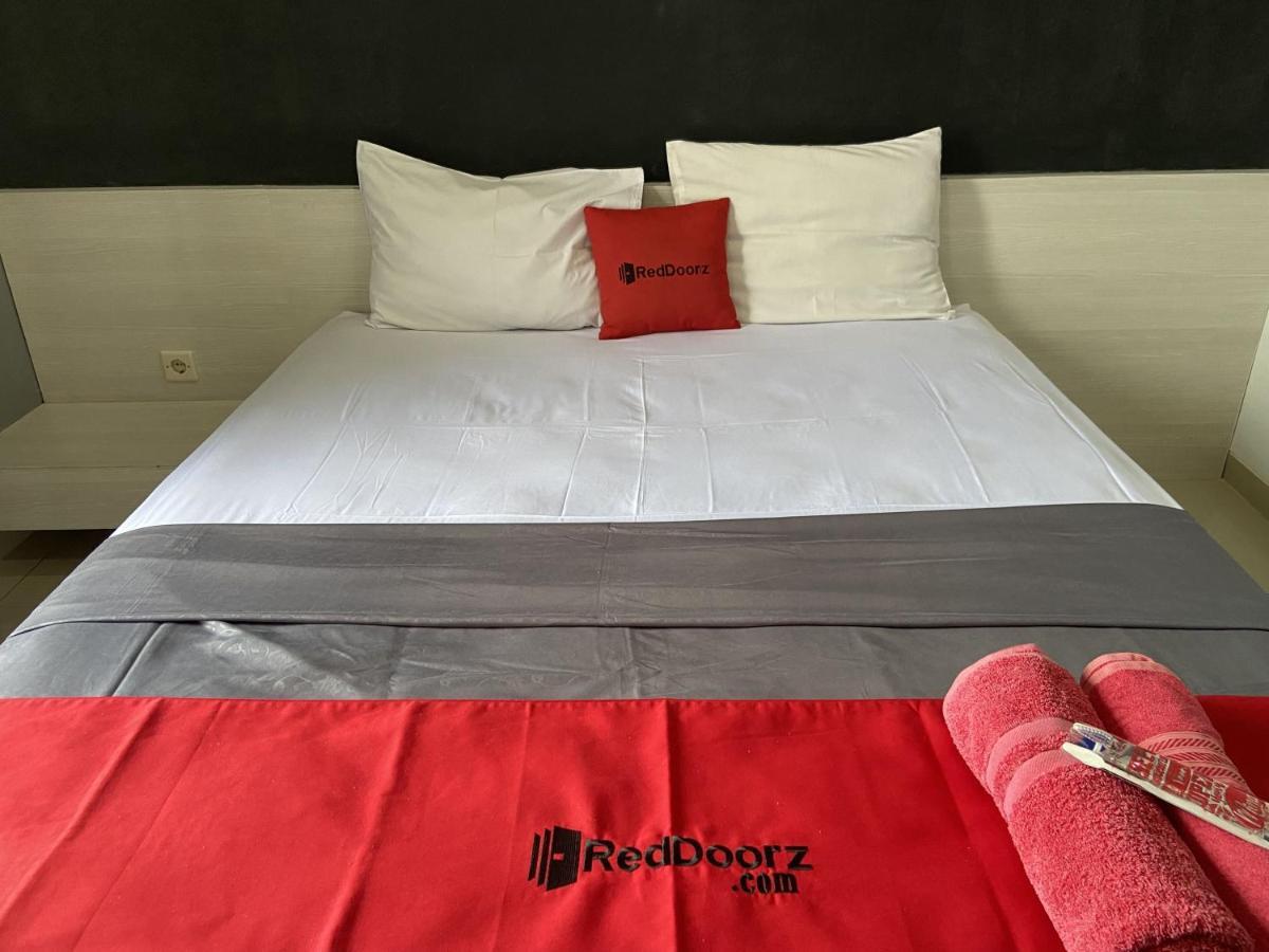 Reddoorz Near Rsud Margono Purwokerto 3 Hotel Exterior foto