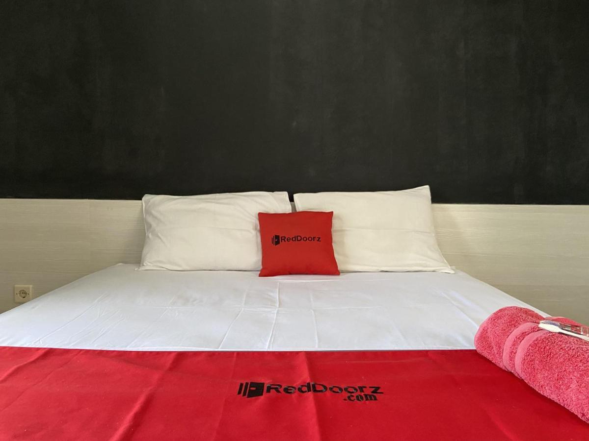 Reddoorz Near Rsud Margono Purwokerto 3 Hotel Exterior foto