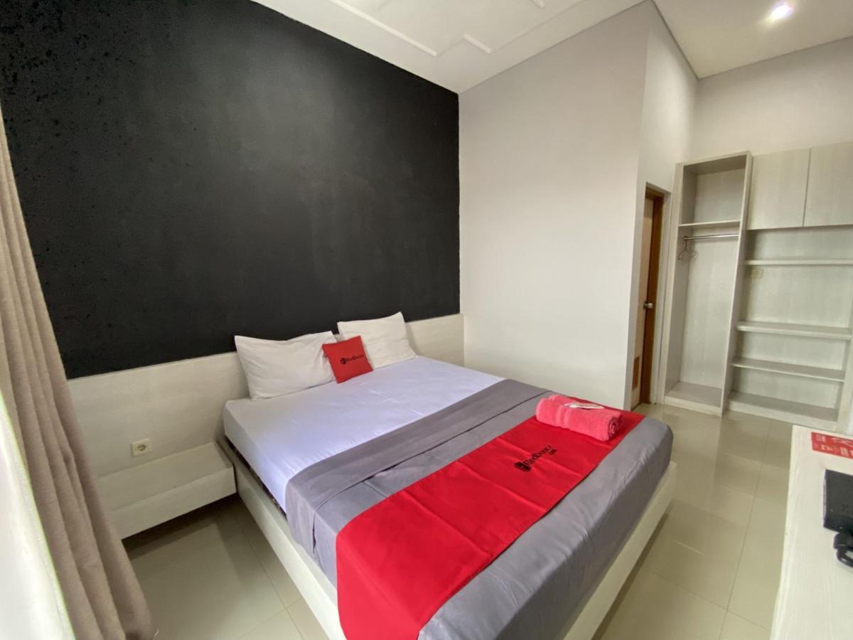 Reddoorz Near Rsud Margono Purwokerto 3 Hotel Exterior foto