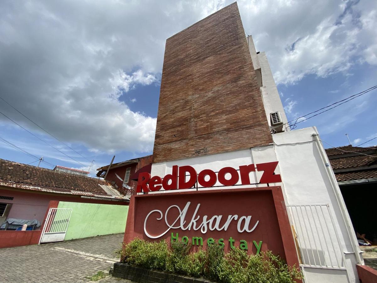 Reddoorz Near Rsud Margono Purwokerto 3 Hotel Exterior foto