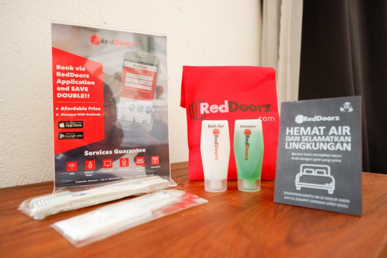 Reddoorz Near Rsud Margono Purwokerto 3 Hotel Exterior foto
